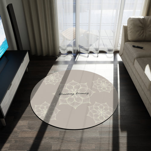 Blooming Becoming Round Area Rug